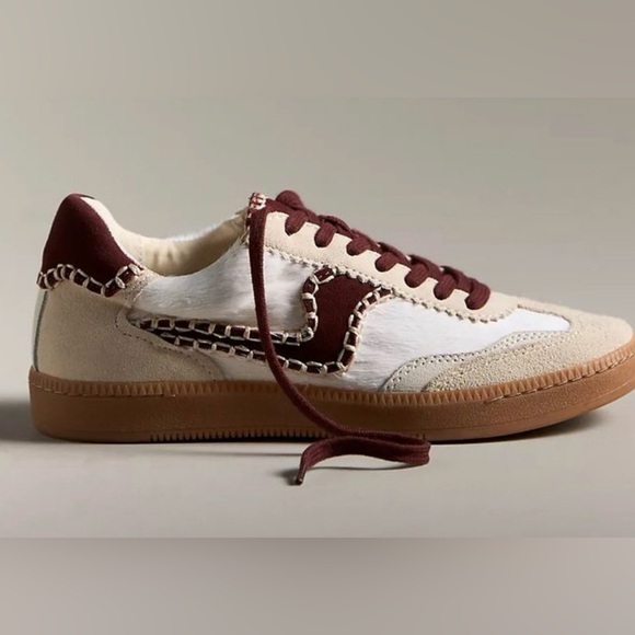 Dolce Vita Shoes - Women’s Dolce Vita Cream and Maroon Calf Hair Casual Sneakers size 9 LIKE NEW